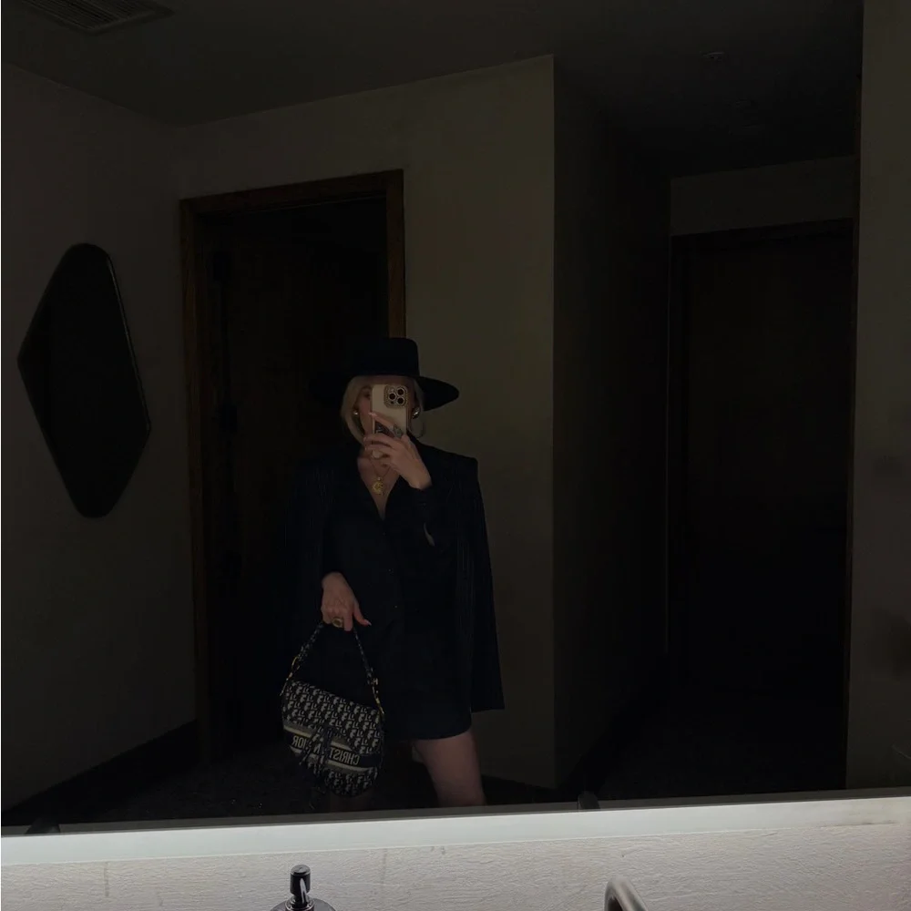 Skirt - Picture 3 of 5